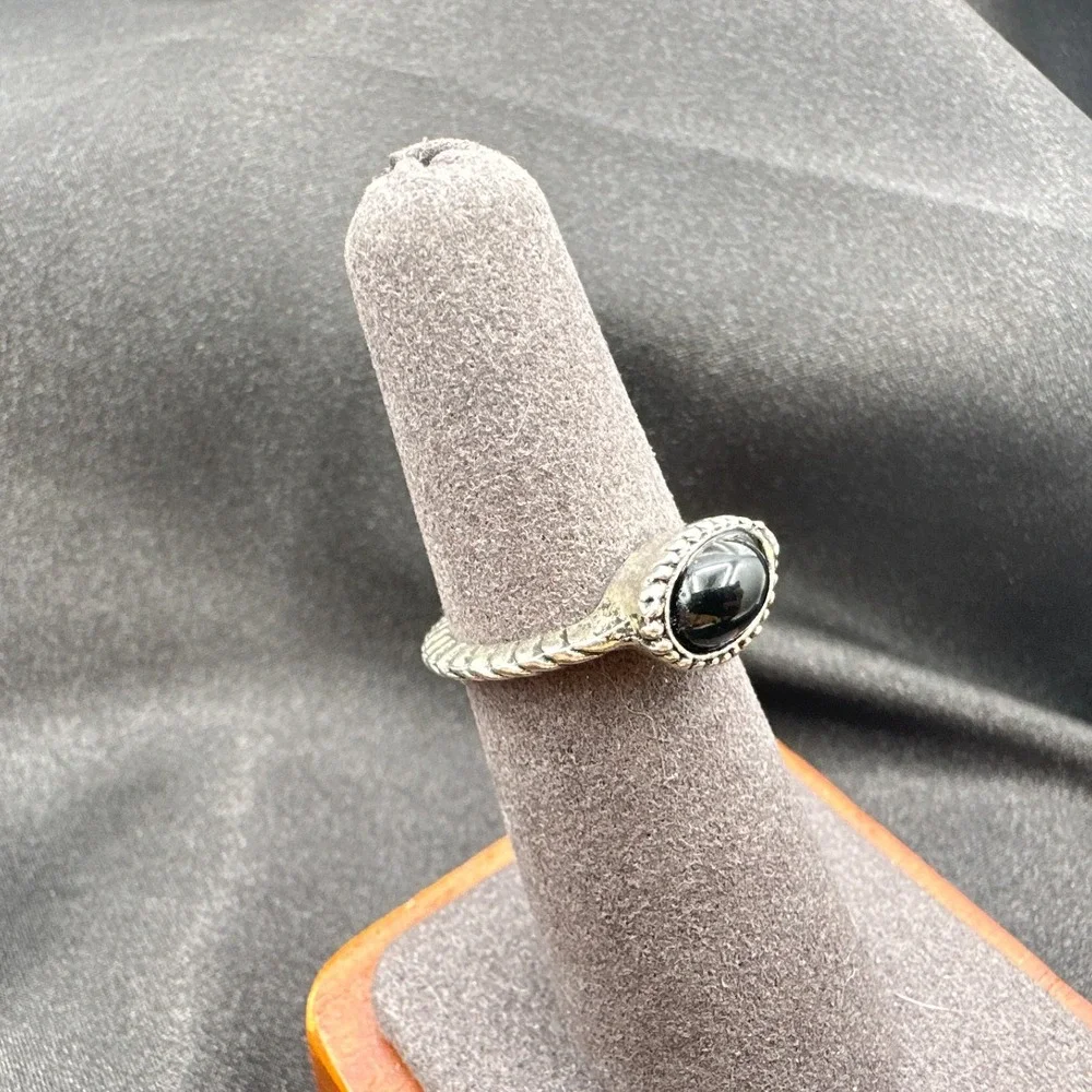 Vintage Y2K Silver Tone‎ Black Onyx Stone Ring Women's Classic Fashion Jewelry